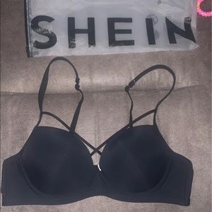 NWT FRONT STRAPS PUSH-UP BRA